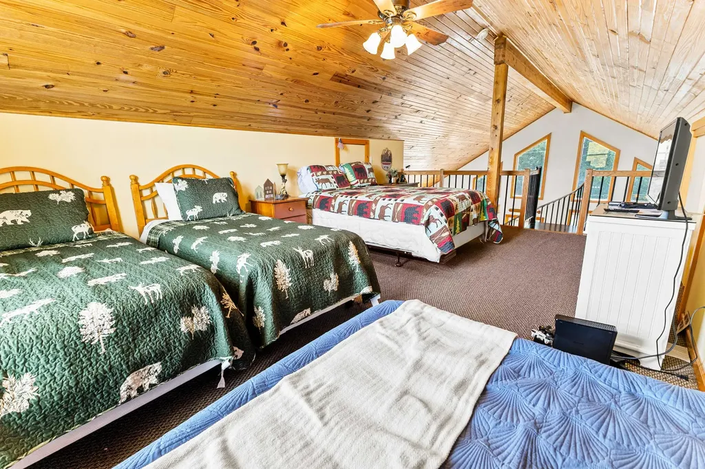 1824 Bridge Hollow Road Somerset KY 42503