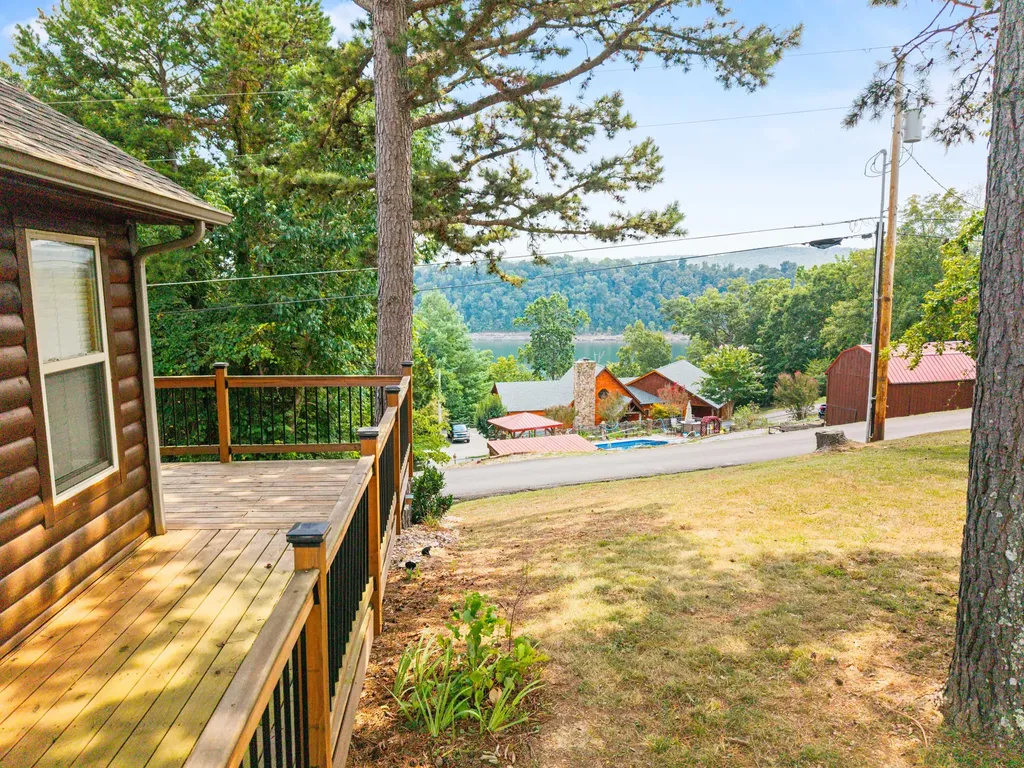 1824 Bridge Hollow Road Somerset KY 42503