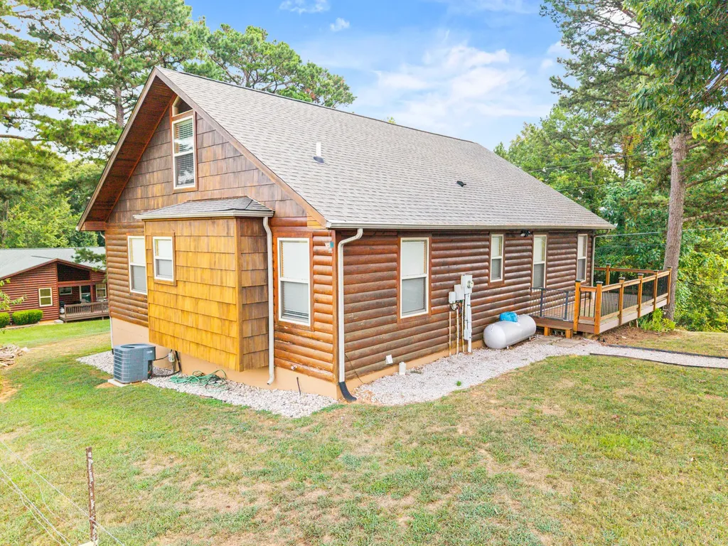 1824 Bridge Hollow Road Somerset KY 42503