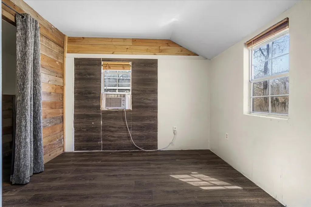 105 Patricia Road Clay City KY 40312
