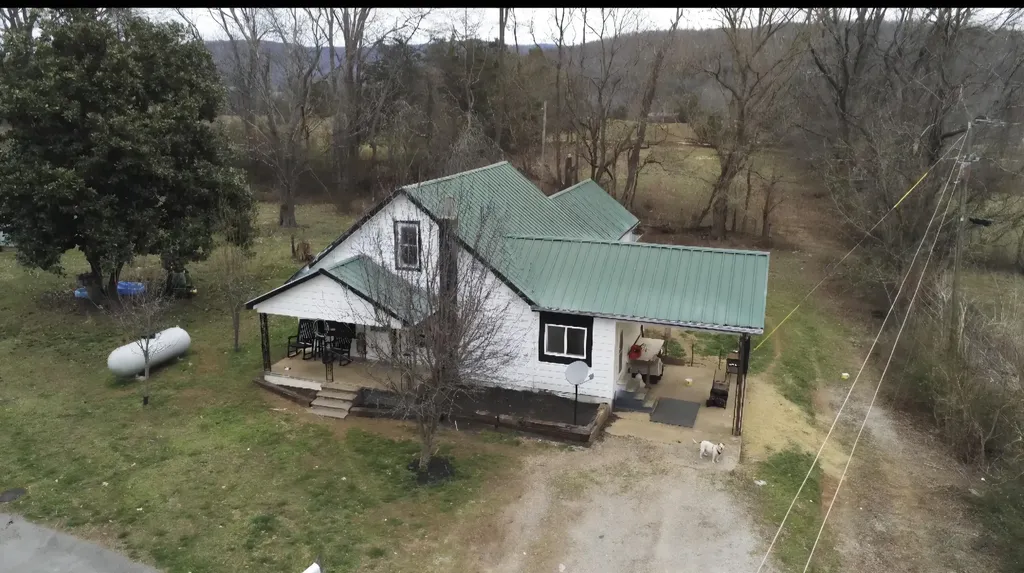 427 Smith Chapel Road Albany KY 42602