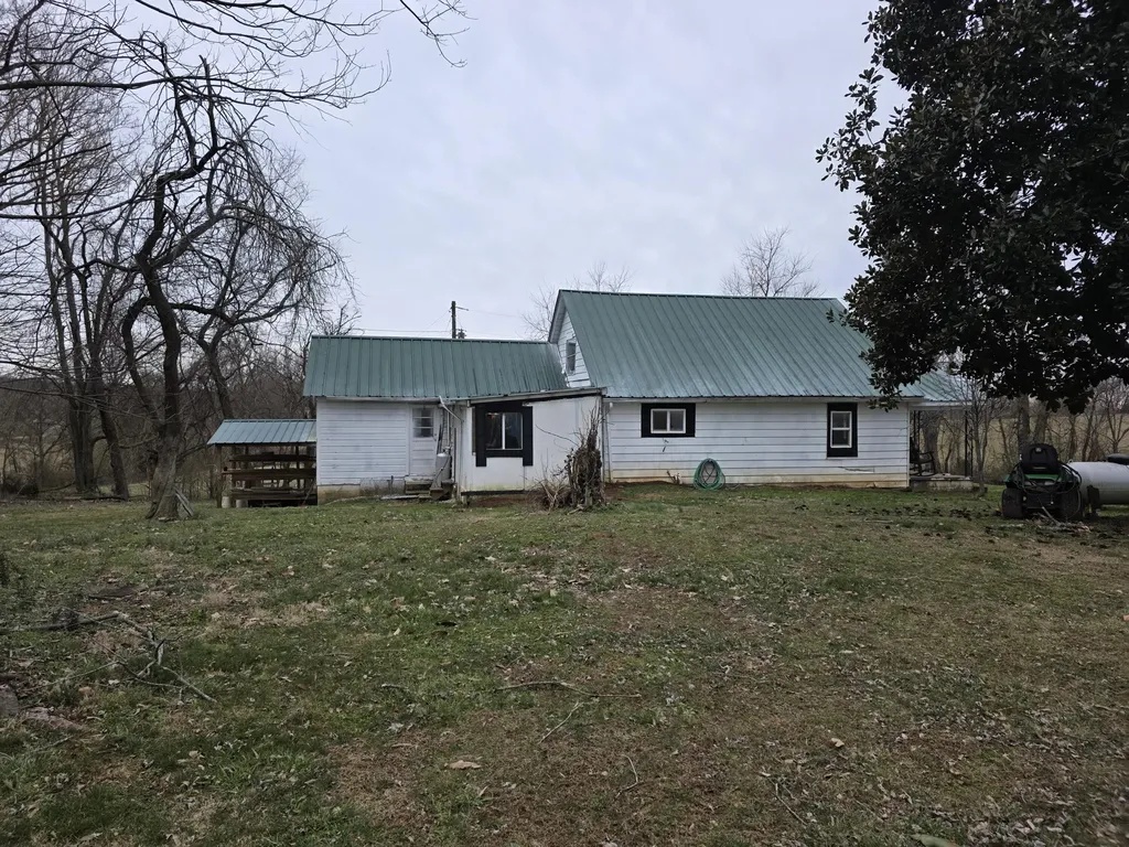 427 Smith Chapel Road Albany KY 42602