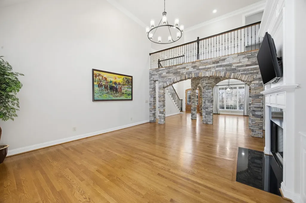 2901 Fairfax Lane Lexington KY 40509
