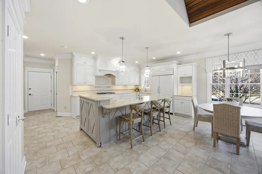 2901 Fairfax Lane Lexington KY 40509