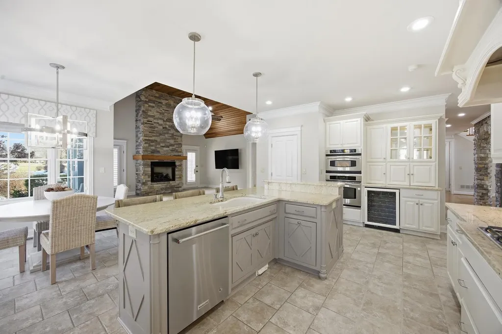 2901 Fairfax Lane Lexington KY 40509