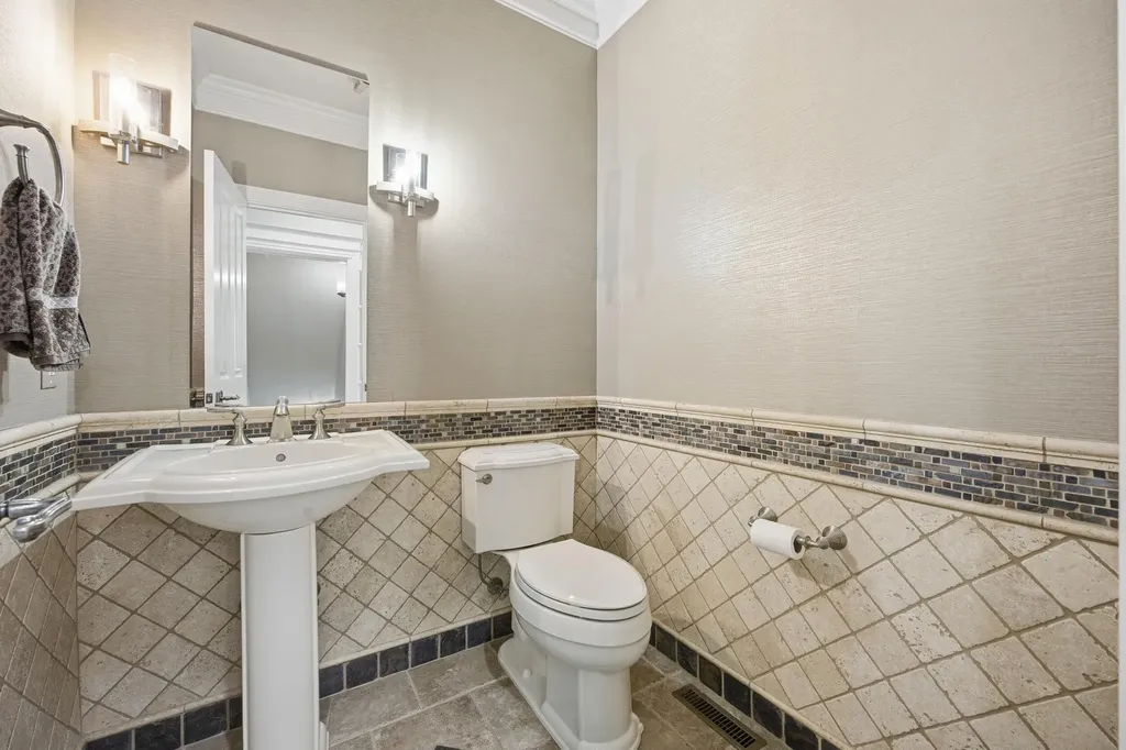 2901 Fairfax Lane Lexington KY 40509