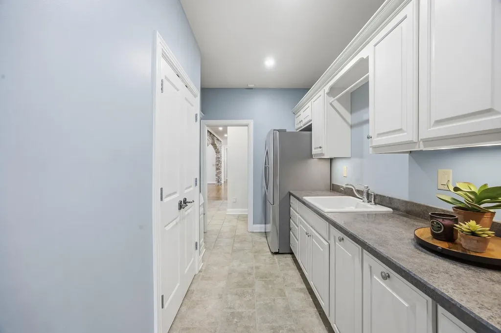 2901 Fairfax Lane Lexington KY 40509