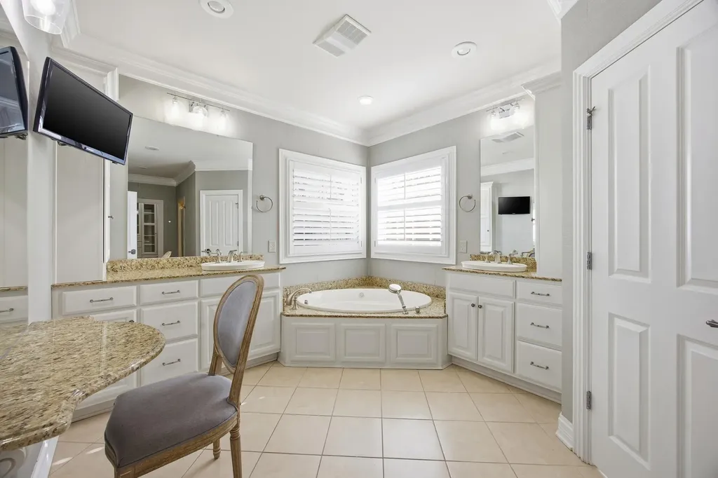 2901 Fairfax Lane Lexington KY 40509