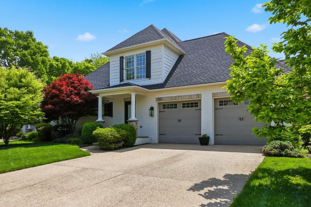2901 Fairfax Lane Lexington KY 40509