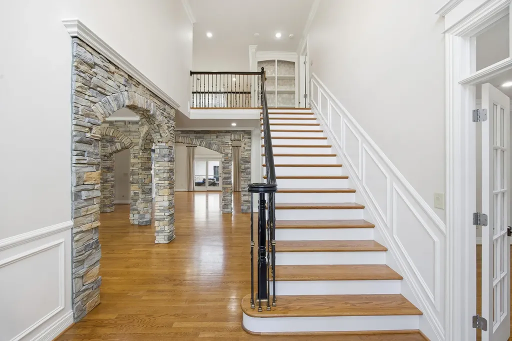 2901 Fairfax Lane Lexington KY 40509