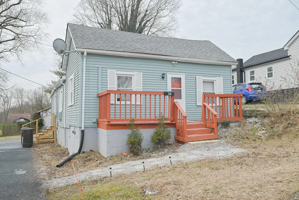 207 W 4th Street Millersburg KY 40348