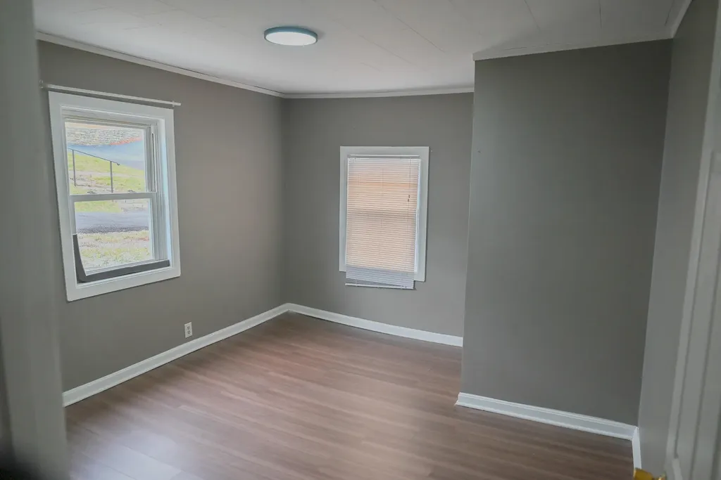 207 W 4th Street Millersburg KY 40348