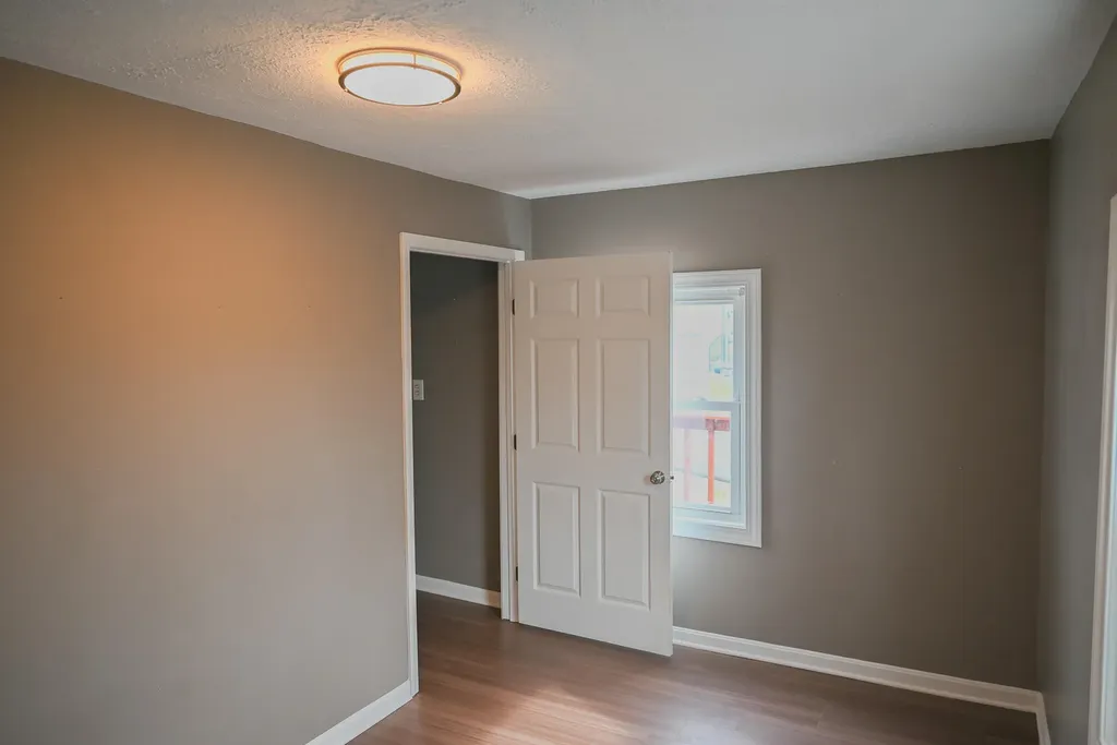 207 W 4th Street Millersburg KY 40348