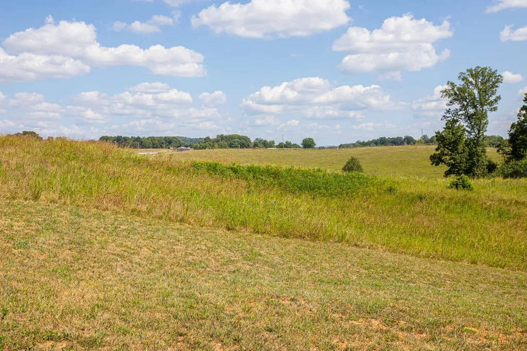 15 Harlan Road Faubush KY 42544