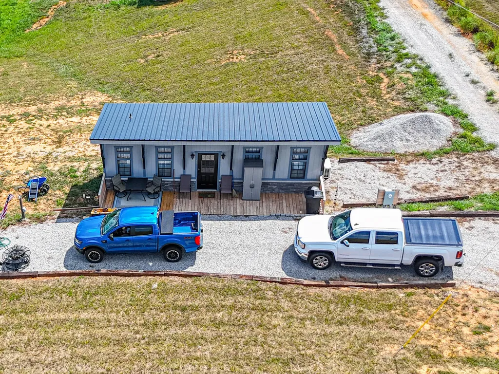 15 Harlan Road Faubush KY 42544