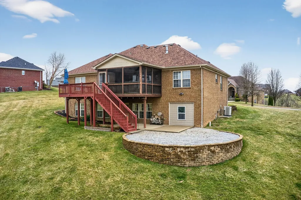 406 Red Square Court Richmond KY 40475