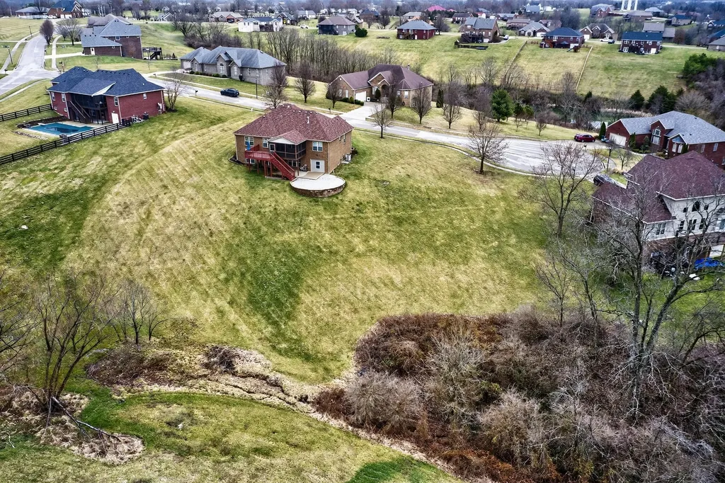 406 Red Square Court Richmond KY 40475