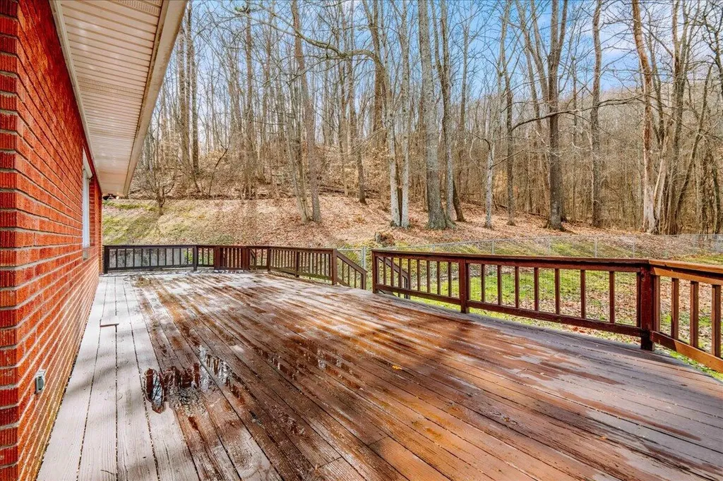 663 Red Bird Road Williamsburg KY 40769