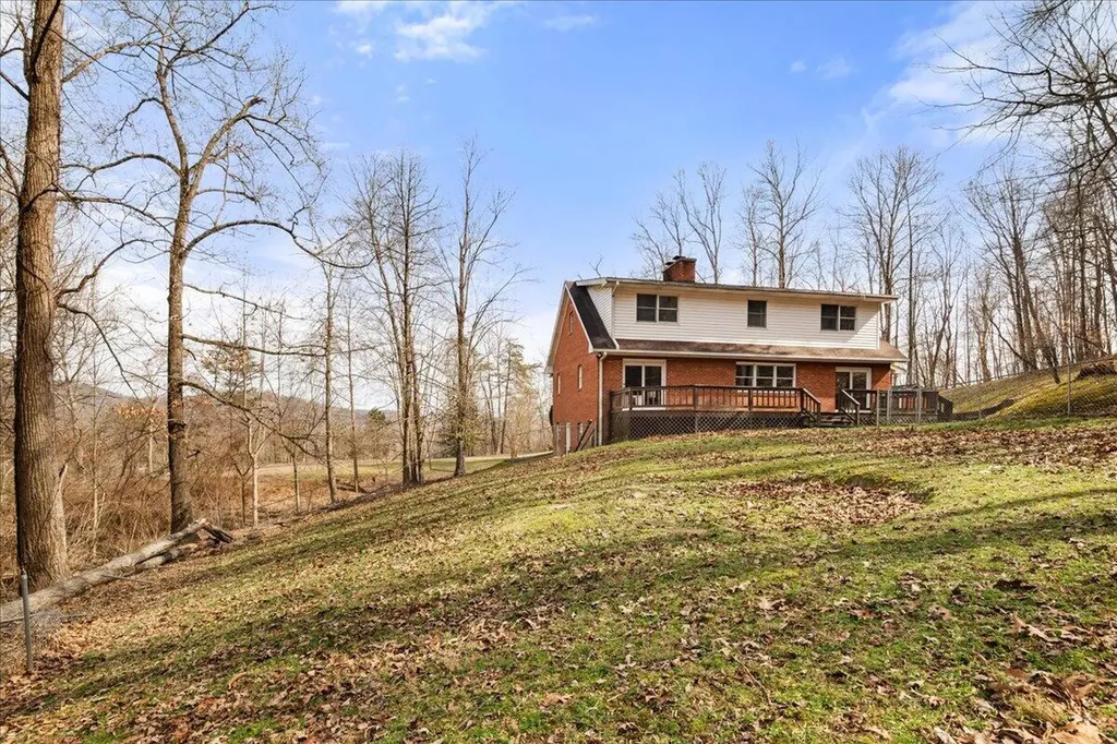 663 Red Bird Road Williamsburg KY 40769
