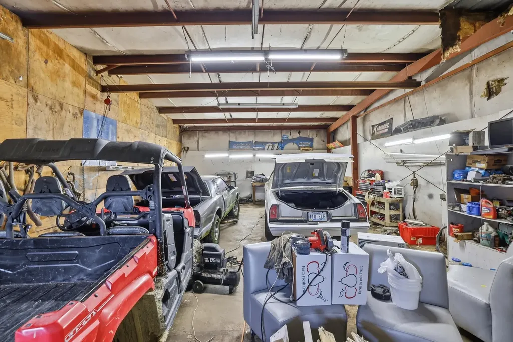 1001 U.s. 27 Stanford KY 40484