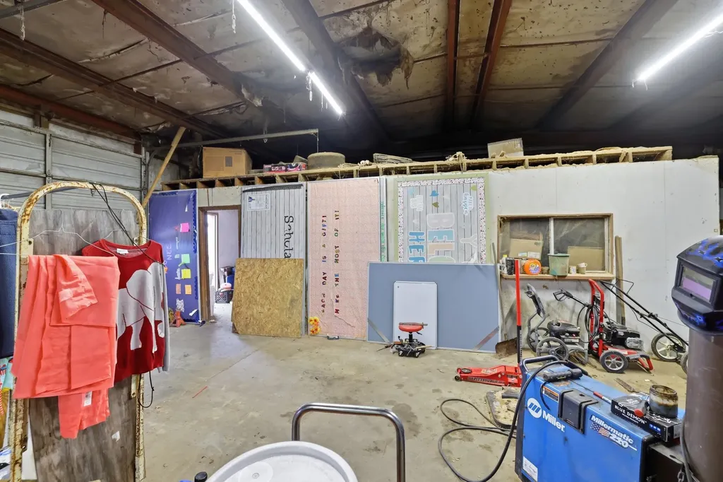 1001 U.s. 27 Stanford KY 40484