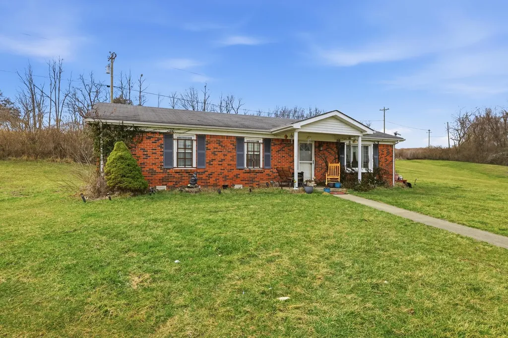1001 U.s. 27 Stanford KY 40484