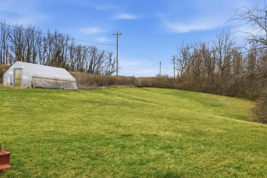 1001 U.s. 27 Stanford KY 40484