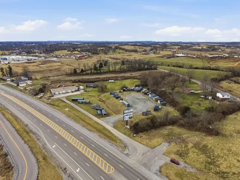 1001 U.s. 27 Stanford KY 40484