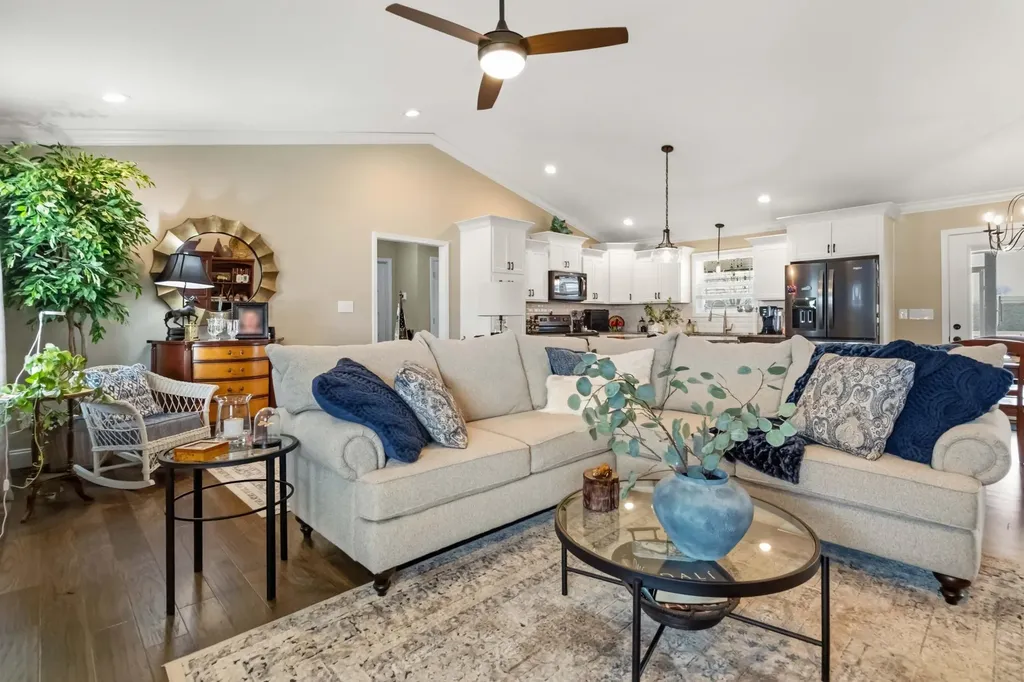 336 Caribou Drive London KY 40744