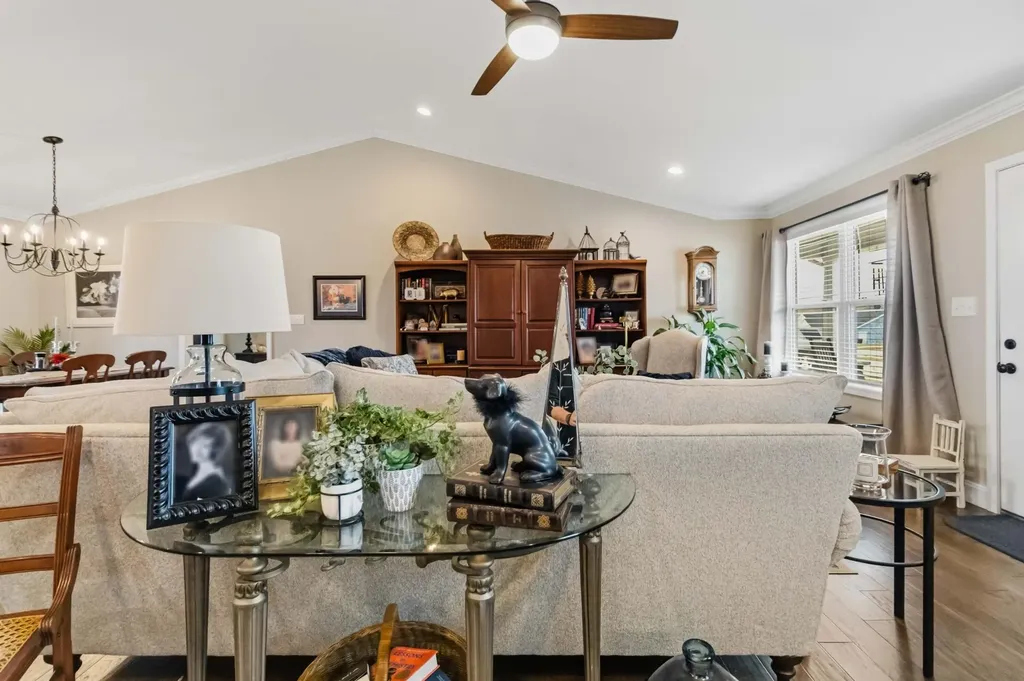 336 Caribou Drive London KY 40744