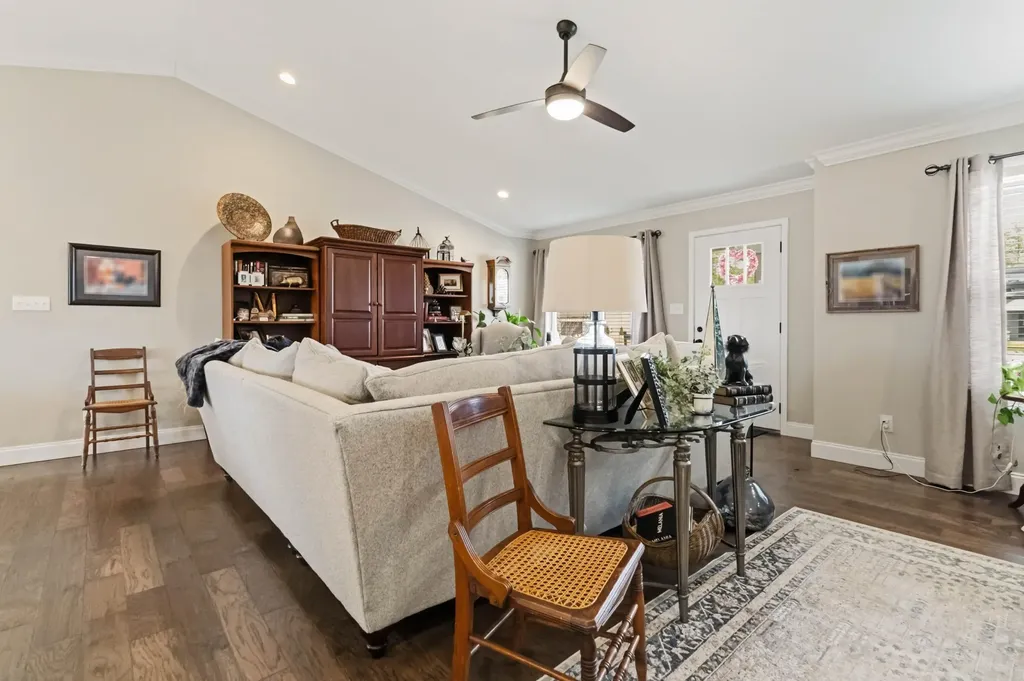 336 Caribou Drive London KY 40744