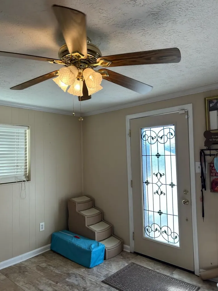 4301 Spencer Pike Mt Sterling KY 40353