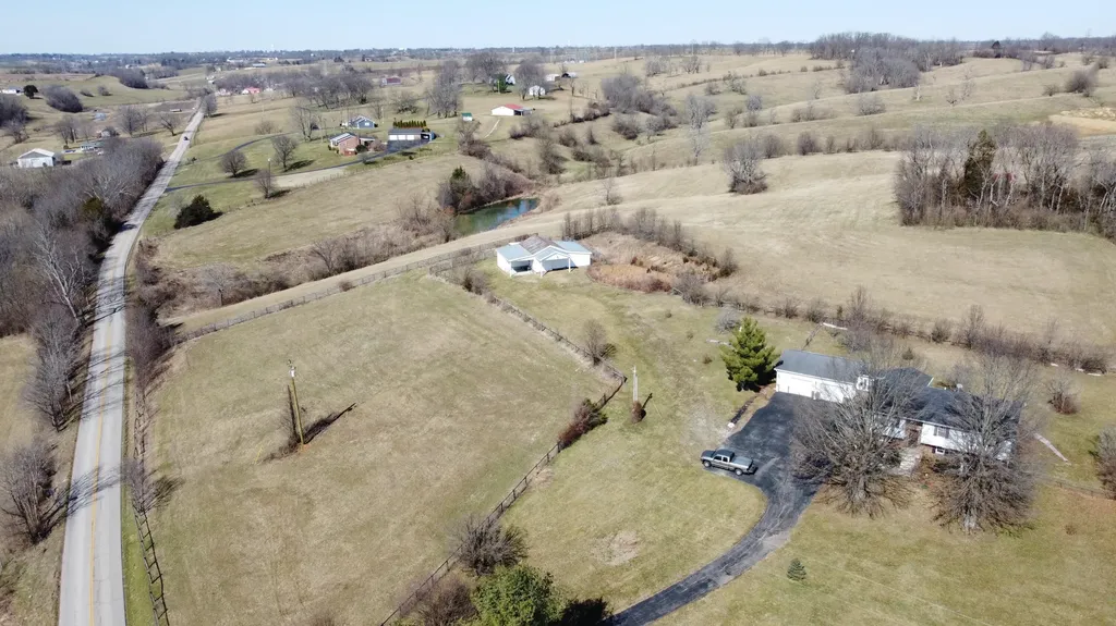 4301 Spencer Pike Mt Sterling KY 40353