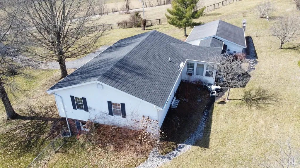 4301 Spencer Pike Mt Sterling KY 40353