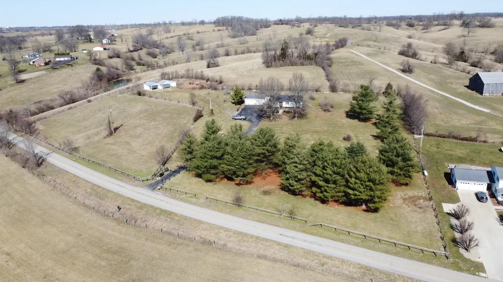 4301 Spencer Pike Mt Sterling KY 40353