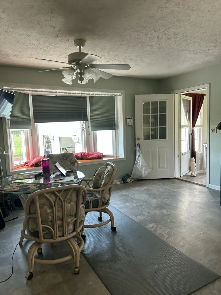 4301 Spencer Pike Mt Sterling KY 40353