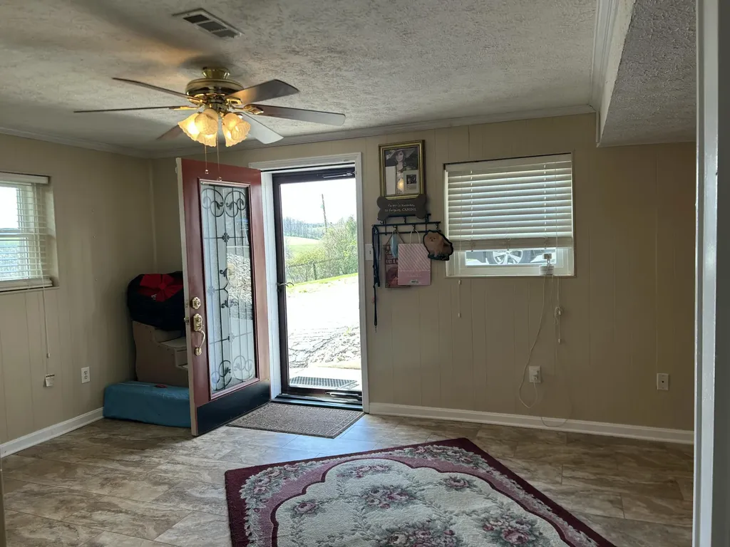 4301 Spencer Pike Mt Sterling KY 40353