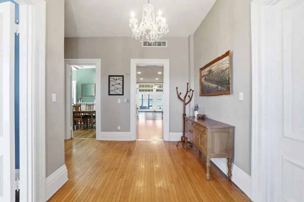 1253 Millersburg Road Paris KY 40361