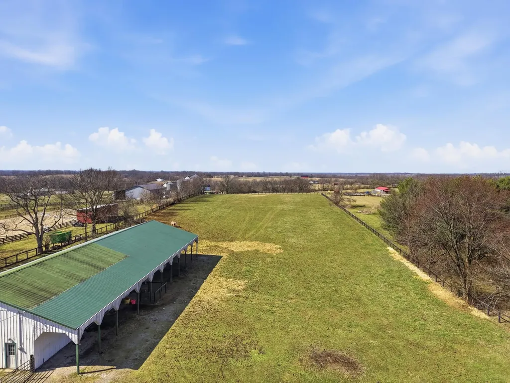 1253 Millersburg Road Paris KY 40361