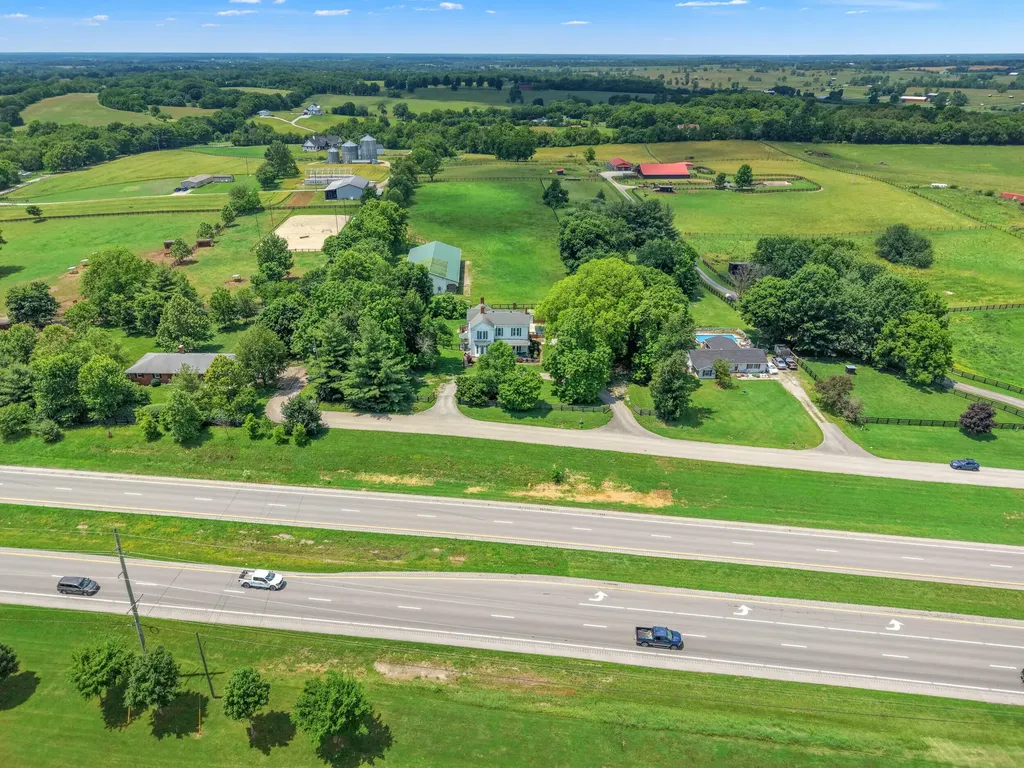 1253 Millersburg Road Paris KY 40361