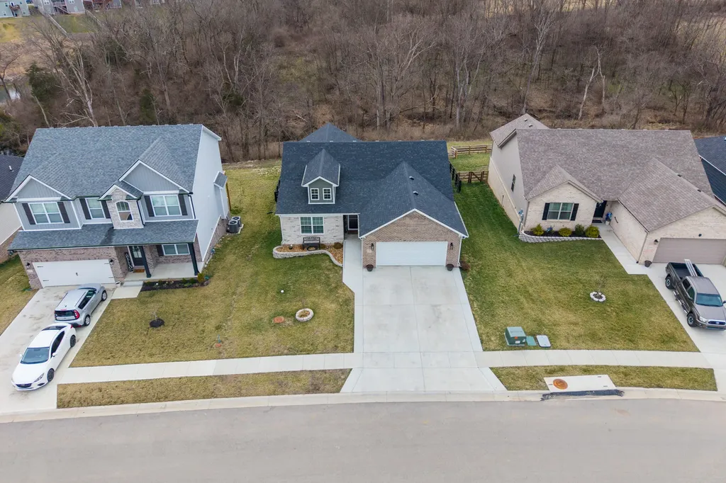 1057 Mission Drive Richmond KY 40475