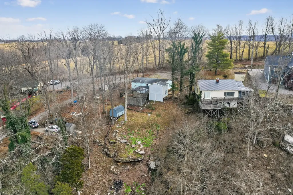 252 Oster Drive Harrodsburg KY 40330