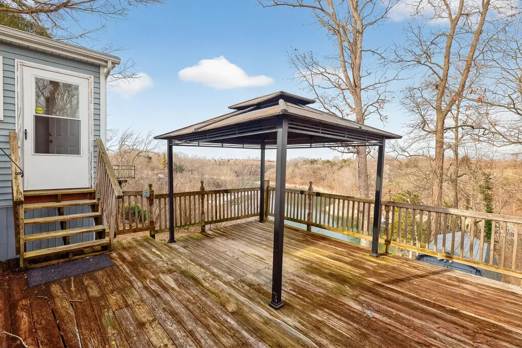 252 Oster Drive Harrodsburg KY 40330