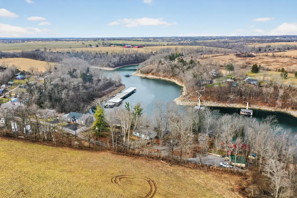 252 Oster Drive Harrodsburg KY 40330