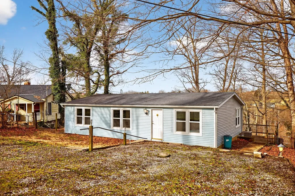 252 Oster Drive Harrodsburg KY 40330