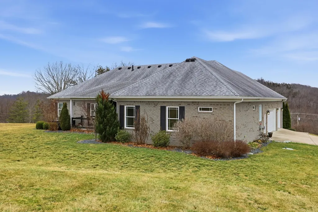 435 Avawam Drive Richmond KY 40475