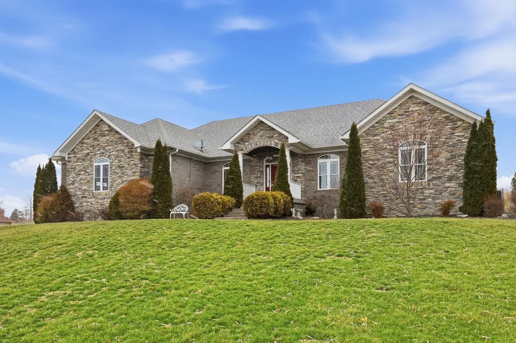 435 Avawam Drive Richmond KY 40475