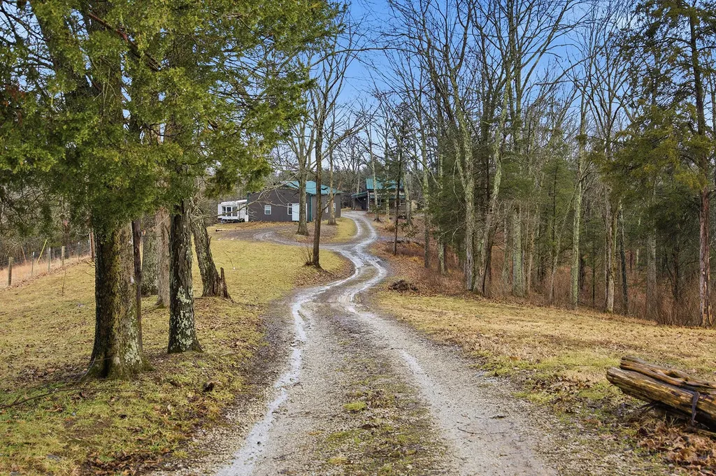 1248 Burke Road Lawrenceburg KY 40342