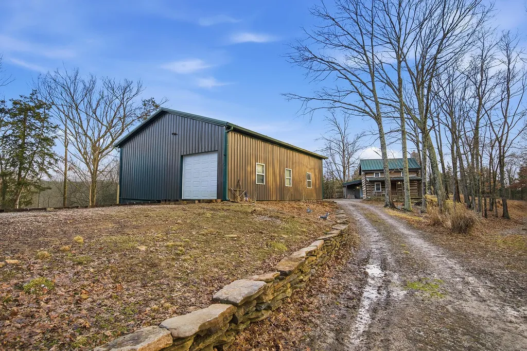 1248 Burke Road Lawrenceburg KY 40342