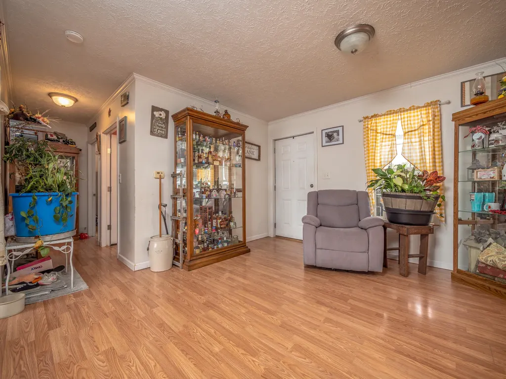 99 Kennedy Court Morehead KY 40351